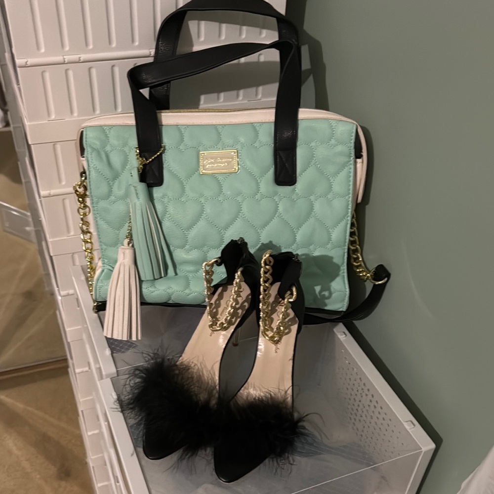 Mint Quilted Handbag with Black Accents